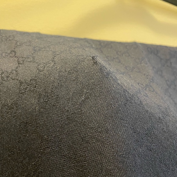 Auth Gucci Scarf - Picture 7 of 8